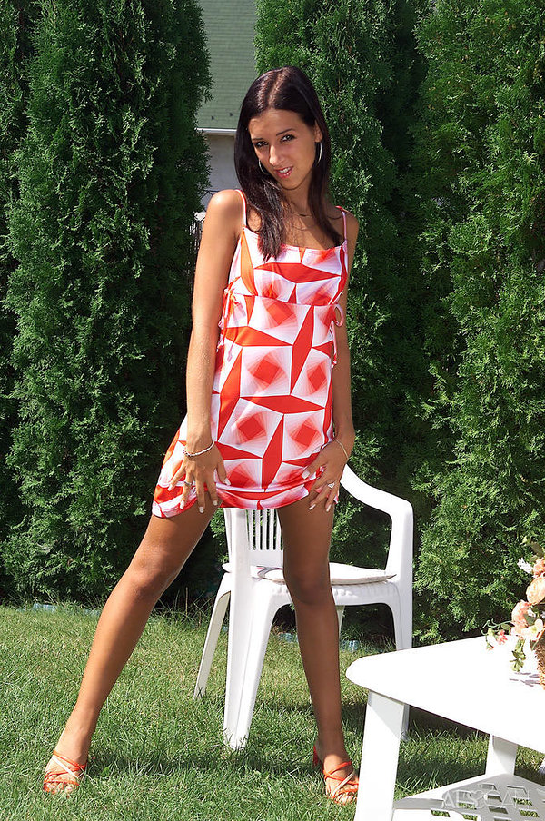 Анжела, 23